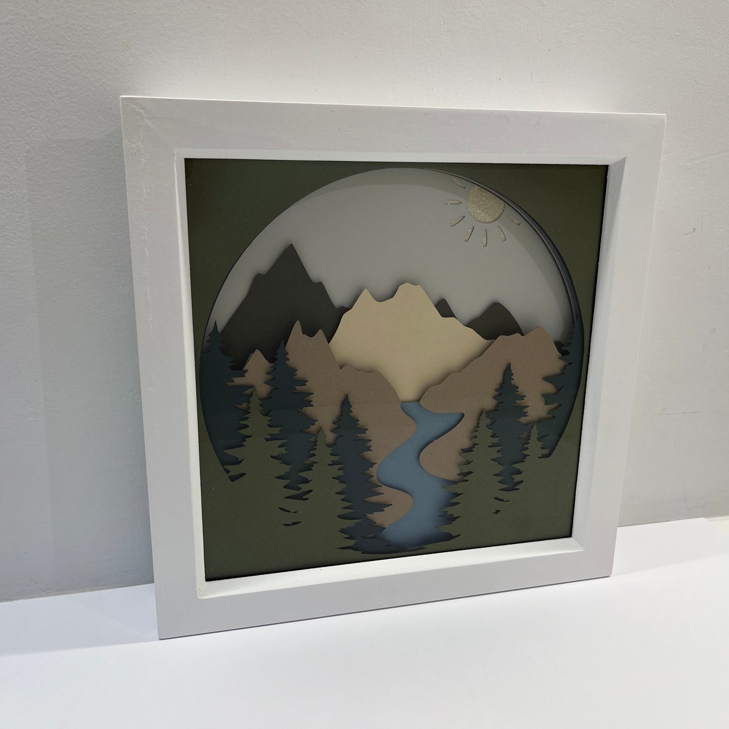 Mountains Shadow Box Frame Scene 20 X 20 cm